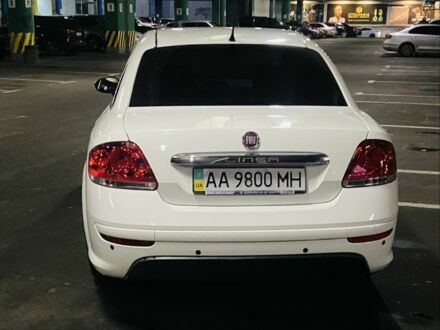 Белый Фиат Линеа, объемом двигателя 1.4 л и пробегом 226 тыс. км за 4999 $, фото 1 на Automoto.ua