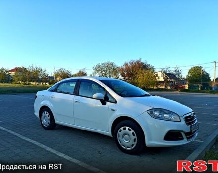 Белый Фиат Линеа, объемом двигателя 1.4 л и пробегом 159 тыс. км за 4500 $, фото 1 на Automoto.ua
