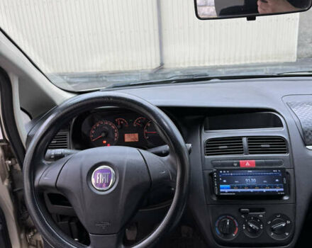 Бежевый Фиат Линеа, объемом двигателя 1.3 л и пробегом 196 тыс. км за 3100 $, фото 13 на Automoto.ua