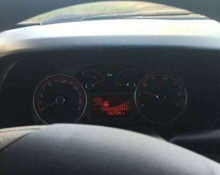 Бежевий Фіат Лінеа, об'ємом двигуна 1.37 л та пробігом 121 тис. км за 5400 $, фото 2 на Automoto.ua