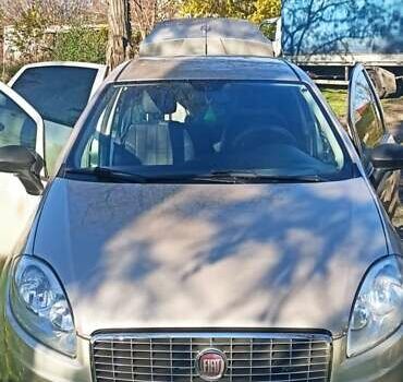 Бежевий Фіат Лінеа, об'ємом двигуна 1.37 л та пробігом 121 тис. км за 5400 $, фото 4 на Automoto.ua