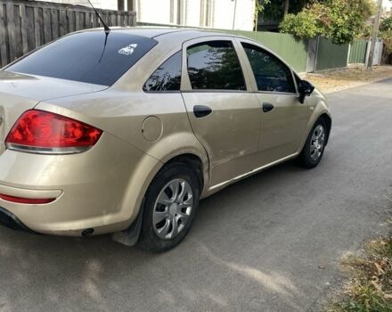 Бежевый Фиат Линеа, объемом двигателя 1.4 л и пробегом 219 тыс. км за 3500 $, фото 2 на Automoto.ua