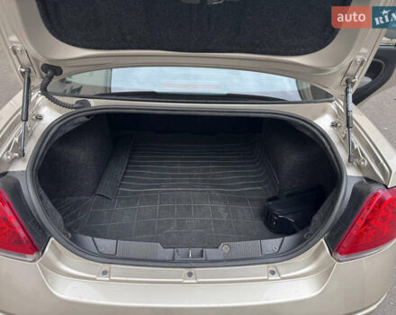 Фиат Линеа 2013 в Хмельницком на Automoto.ua Бежевый Фиат Линеа, объемом двигателя 1.37 л и пробегом 120 тыс. км за 5500 $, фото 12 на Automoto.ua