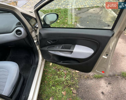 Бежевий Фіат Лінеа, об'ємом двигуна 1.3 л та пробігом 205 тис. км за 4500 $, фото 11 на Automoto.ua