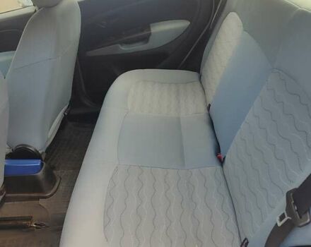 Бежевый Фиат Линеа, объемом двигателя 1.37 л и пробегом 233 тыс. км за 5800 $, фото 9 на Automoto.ua