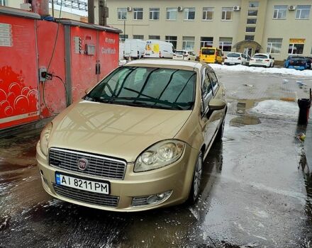 Бежевый Фиат Линеа, объемом двигателя 1.2 л и пробегом 240 тыс. км за 4700 $, фото 1 на Automoto.ua