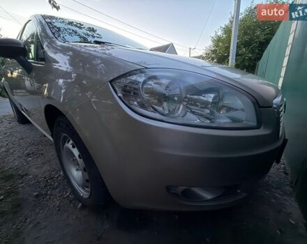 Бежевий Фіат Лінеа, об'ємом двигуна 1.37 л та пробігом 158 тис. км за 4500 $, фото 1 на Automoto.ua