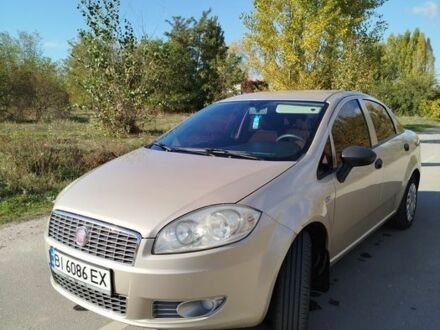 Фіат Лінеа 2012 у Кременчуге на Automoto.ua Бежевий Фіат Лінеа, об'ємом двигуна 1.4 л та пробігом 144 тис. км за 5200 $, фото 1 на Automoto.ua
