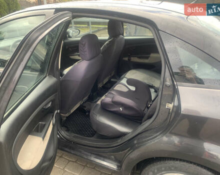 Чорний Фіат Лінеа, об'ємом двигуна 1.37 л та пробігом 155 тис. км за 4700 $, фото 8 на Automoto.ua