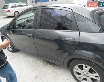 Чорний Фіат Лінеа, об'ємом двигуна 0 л та пробігом 202 тис. км за 4200 $, фото 4 на Automoto.ua