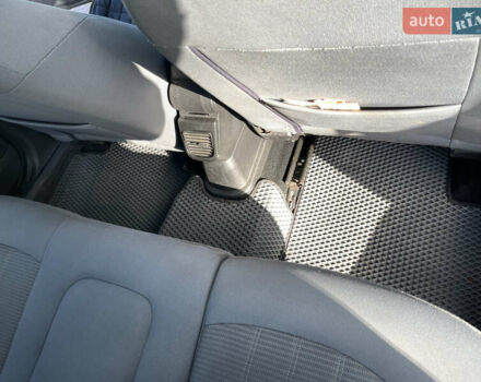 Фиат Линеа 2009 в Киеве на Automoto.ua Черный Фиат Линеа, объемом двигателя 1.4 л и пробегом 183 тыс. км за 4000 $, фото 28 на Automoto.ua