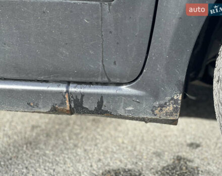 Фиат Линеа 2009 в Киеве на Automoto.ua Черный Фиат Линеа, объемом двигателя 1.4 л и пробегом 183 тыс. км за 4000 $, фото 35 на Automoto.ua