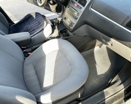 Фиат Линеа 2009 в Киеве на Automoto.ua Черный Фиат Линеа, объемом двигателя 1.4 л и пробегом 183 тыс. км за 4000 $, фото 5 на Automoto.ua