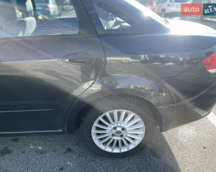 Фиат Линеа 2009 в Киеве на Automoto.ua Черный Фиат Линеа, объемом двигателя 1.4 л и пробегом 183 тыс. км за 4000 $, фото 8 на Automoto.ua