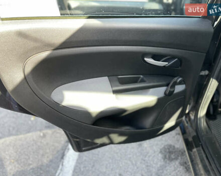 Фиат Линеа 2009 в Киеве на Automoto.ua Черный Фиат Линеа, объемом двигателя 1.4 л и пробегом 183 тыс. км за 4000 $, фото 26 на Automoto.ua