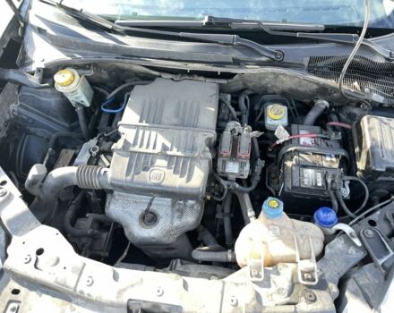 Фиат Линеа 2009 в Киеве на Automoto.ua Черный Фиат Линеа, объемом двигателя 1.4 л и пробегом 183 тыс. км за 4000 $, фото 7 на Automoto.ua