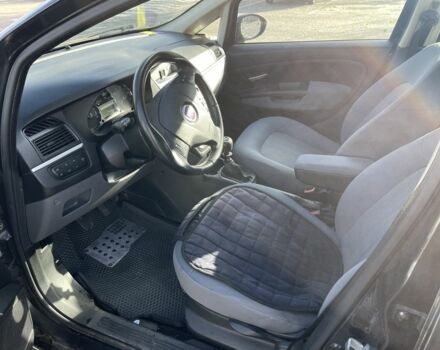 Фиат Линеа 2009 в Киеве на Automoto.ua Черный Фиат Линеа, объемом двигателя 1.4 л и пробегом 183 тыс. км за 4000 $, фото 4 на Automoto.ua