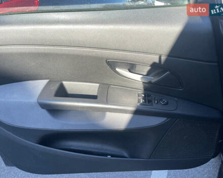 Фиат Линеа 2009 в Киеве на Automoto.ua Черный Фиат Линеа, объемом двигателя 1.4 л и пробегом 183 тыс. км за 4000 $, фото 3 на Automoto.ua