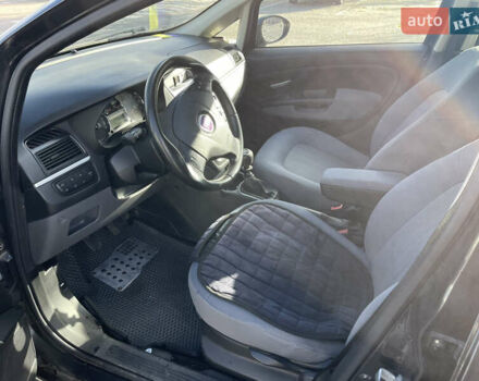 Фиат Линеа 2009 в Киеве на Automoto.ua Черный Фиат Линеа, объемом двигателя 1.4 л и пробегом 183 тыс. км за 4000 $, фото 29 на Automoto.ua