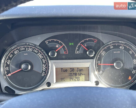 Фиат Линеа 2009 в Киеве на Automoto.ua Черный Фиат Линеа, объемом двигателя 1.4 л и пробегом 183 тыс. км за 4000 $, фото 20 на Automoto.ua