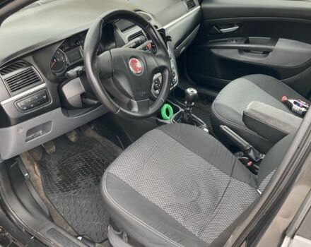 Черный Фиат Линеа, объемом двигателя 1.6 л и пробегом 200 тыс. км за 5000 $, фото 4 на Automoto.ua