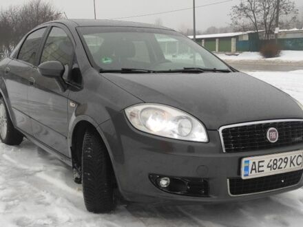 Черный Фиат Линеа, объемом двигателя 1.4 л и пробегом 124 тыс. км за 4550 $, фото 1 на Automoto.ua