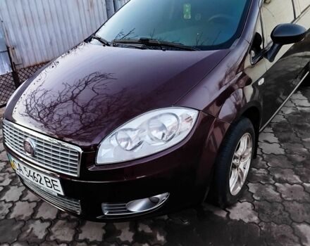 Коричневый Фиат Линеа, объемом двигателя 1.4 л и пробегом 150 тыс. км за 5500 $, фото 1 на Automoto.ua