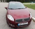 Красный Фиат Линеа, объемом двигателя 1.37 л и пробегом 190 тыс. км за 3500 $, фото 5 на Automoto.ua