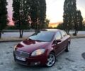 Красный Фиат Линеа, объемом двигателя 1.37 л и пробегом 180 тыс. км за 3200 $, фото 2 на Automoto.ua