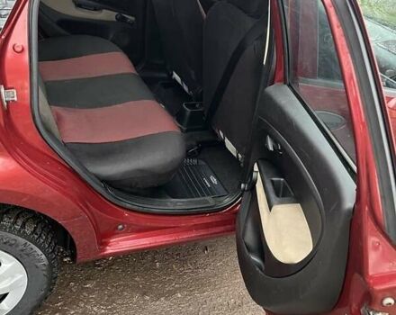 Червоний Фіат Лінеа, об'ємом двигуна 1.4 л та пробігом 156 тис. км за 4500 $, фото 3 на Automoto.ua