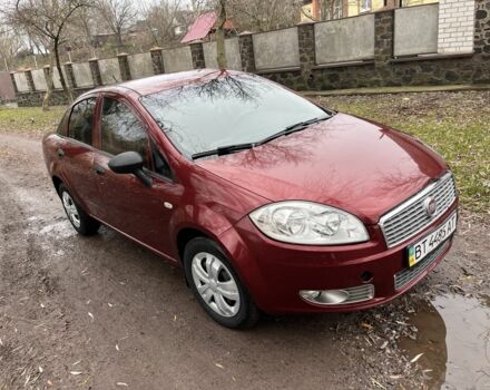 Червоний Фіат Лінеа, об'ємом двигуна 1.4 л та пробігом 156 тис. км за 4500 $, фото 2 на Automoto.ua