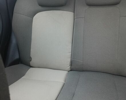 Красный Фиат Линеа, объемом двигателя 1.4 л и пробегом 161 тыс. км за 4300 $, фото 6 на Automoto.ua