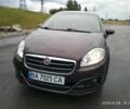 Красный Фиат Линеа, объемом двигателя 1.2 л и пробегом 174 тыс. км за 5800 $, фото 1 на Automoto.ua