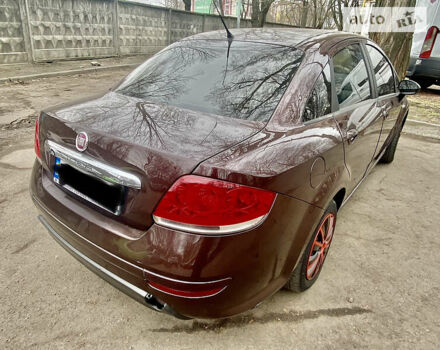 Красный Фиат Линеа, объемом двигателя 1.4 л и пробегом 139 тыс. км за 4300 $, фото 4 на Automoto.ua
