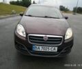 Красный Фиат Линеа, объемом двигателя 1.2 л и пробегом 174 тыс. км за 5800 $, фото 2 на Automoto.ua