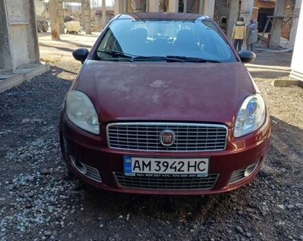 Червоний Фіат Лінеа, об'ємом двигуна 1.37 л та пробігом 256 тис. км за 3300 $, фото 1 на Automoto.ua