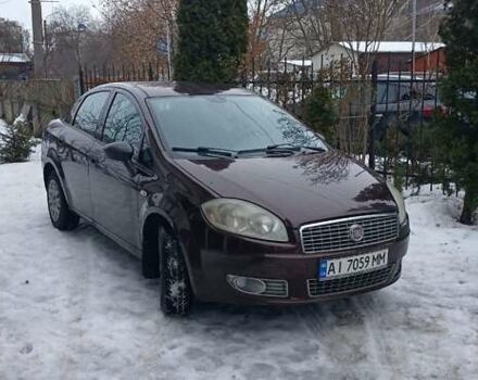 Красный Фиат Линеа, объемом двигателя 1.37 л и пробегом 258 тыс. км за 4500 $, фото 1 на Automoto.ua