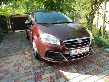 Фіат Лінеа 2013 у Смеле на Automoto.ua Червоний Фіат Лінеа, об'ємом двигуна 1.2 л та пробігом 160 тис. км за 5500 $, фото 1 на Automoto.ua