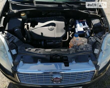 Фиат Линеа, объемом двигателя 1.4 л и пробегом 170 тыс. км за 4500 $, фото 4 на Automoto.ua