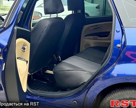 Фиат Линеа, объемом двигателя 1.3 л и пробегом 227 тыс. км за 4799 $, фото 5 на Automoto.ua