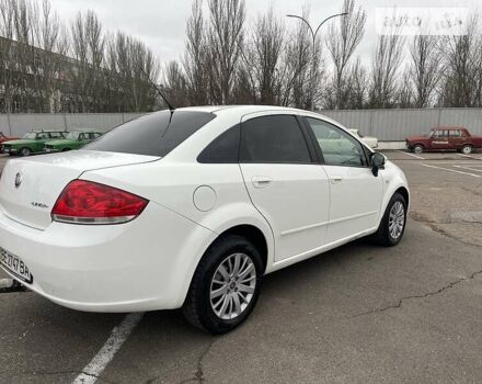 Фиат Линеа, объемом двигателя 1.3 л и пробегом 157 тыс. км за 5100 $, фото 6 на Automoto.ua