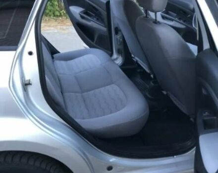 Фиат Линеа, объемом двигателя 1.4 л и пробегом 195 тыс. км за 5000 $, фото 11 на Automoto.ua