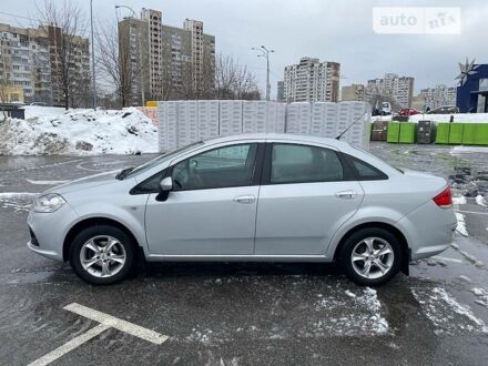Фіат Лінеа 2013 у Києві на Automoto.ua Фіат Лінеа, об'ємом двигуна 1.4 л та пробігом 135 тис. км за 6000 $, фото 1 на Automoto.ua