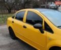 Желтый Фиат Линеа, объемом двигателя 1.37 л и пробегом 248 тыс. км за 4200 $, фото 5 на Automoto.ua