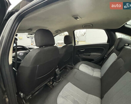 Серый Фиат Линеа, объемом двигателя 1.37 л и пробегом 223 тыс. км за 3700 $, фото 16 на Automoto.ua