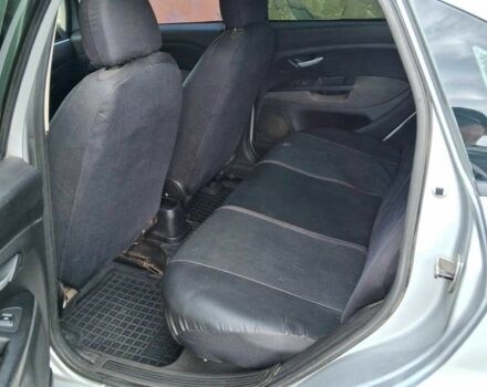 Серый Фиат Линеа, объемом двигателя 1.4 л и пробегом 240 тыс. км за 3600 $, фото 5 на Automoto.ua