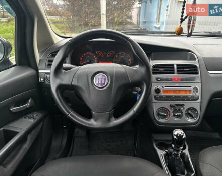 Серый Фиат Линеа, объемом двигателя 1.37 л и пробегом 223 тыс. км за 3700 $, фото 18 на Automoto.ua