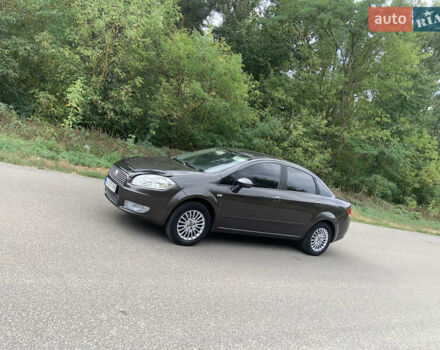 Фіат Лінеа 2008 у Звенигородка на Automoto.ua Сірий Фіат Лінеа, об'ємом двигуна 1.37 л та пробігом 260 тис. км за 5100 $, фото 1 на Automoto.ua