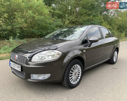 Фіат Лінеа 2008 у Звенигородка на Automoto.ua Сірий Фіат Лінеа, об'ємом двигуна 1.37 л та пробігом 260 тис. км за 5100 $, фото 2 на Automoto.ua