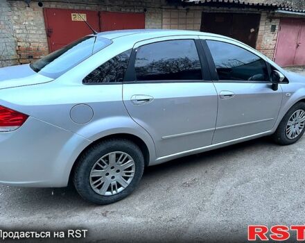 Серый Фиат Линеа, объемом двигателя 1.2 л и пробегом 23000 тыс. км за 5300 $, фото 4 на Automoto.ua